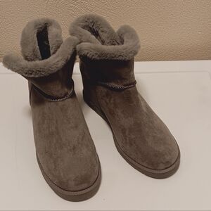 Dunes| Gray Hidden Wedge Heel Boot US 9.